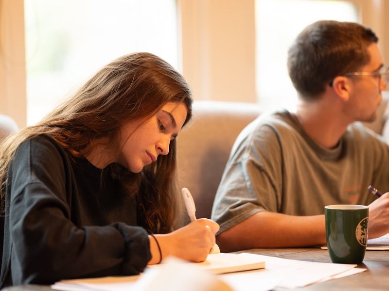 Anthony and AnnAyrisse praying